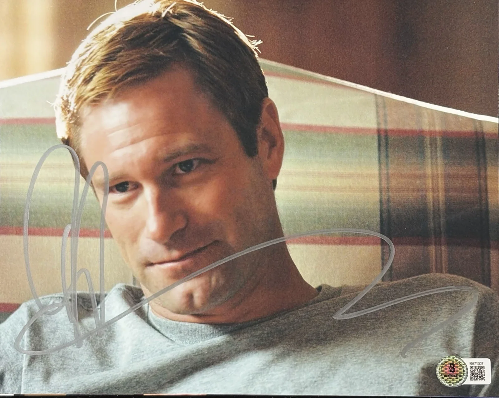 Aaron Eckhart — Aaron Eckhart Autographed Signed 8x10 Photograph BAS Beckett COA