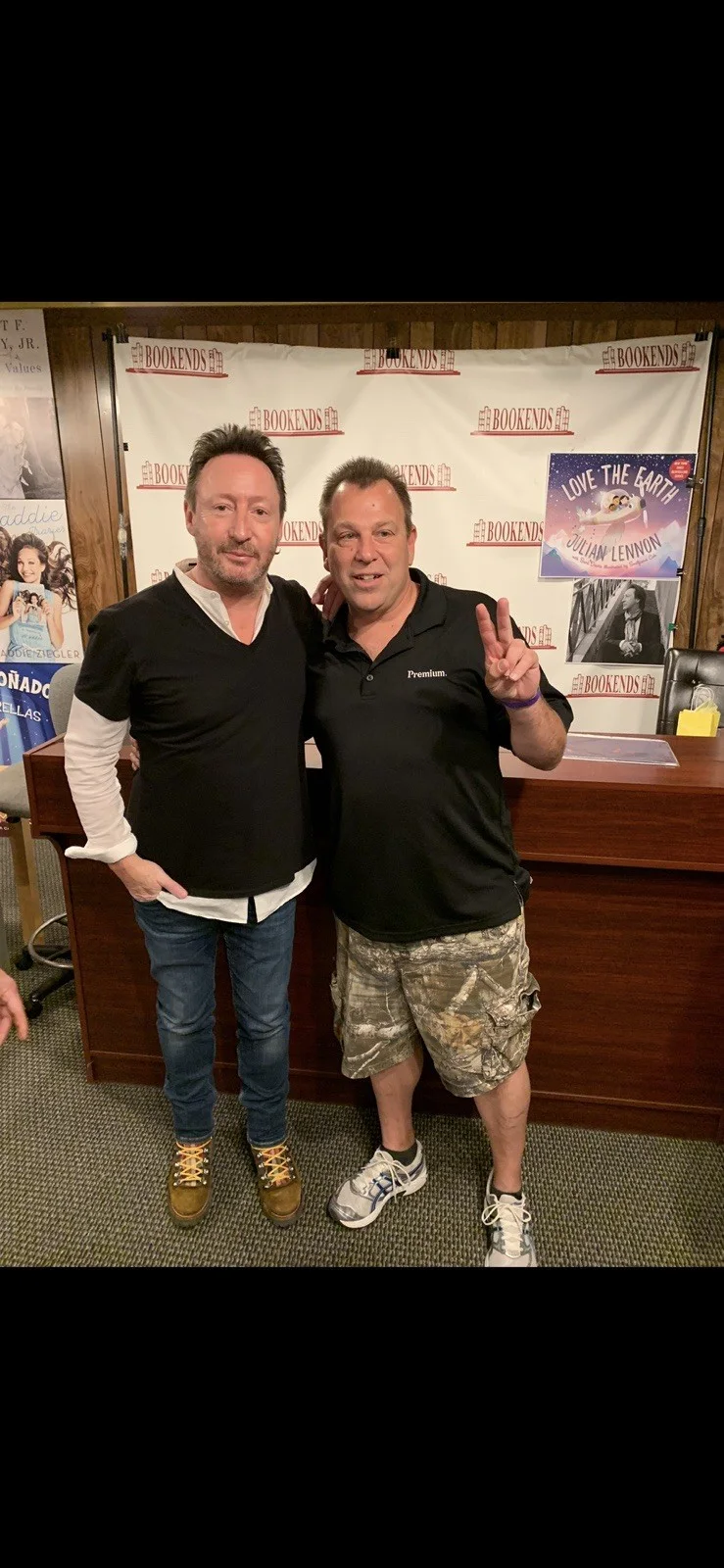 Julian Lennon Hand Signed In Person Love The Earth Hard Cover Book, изображение 3