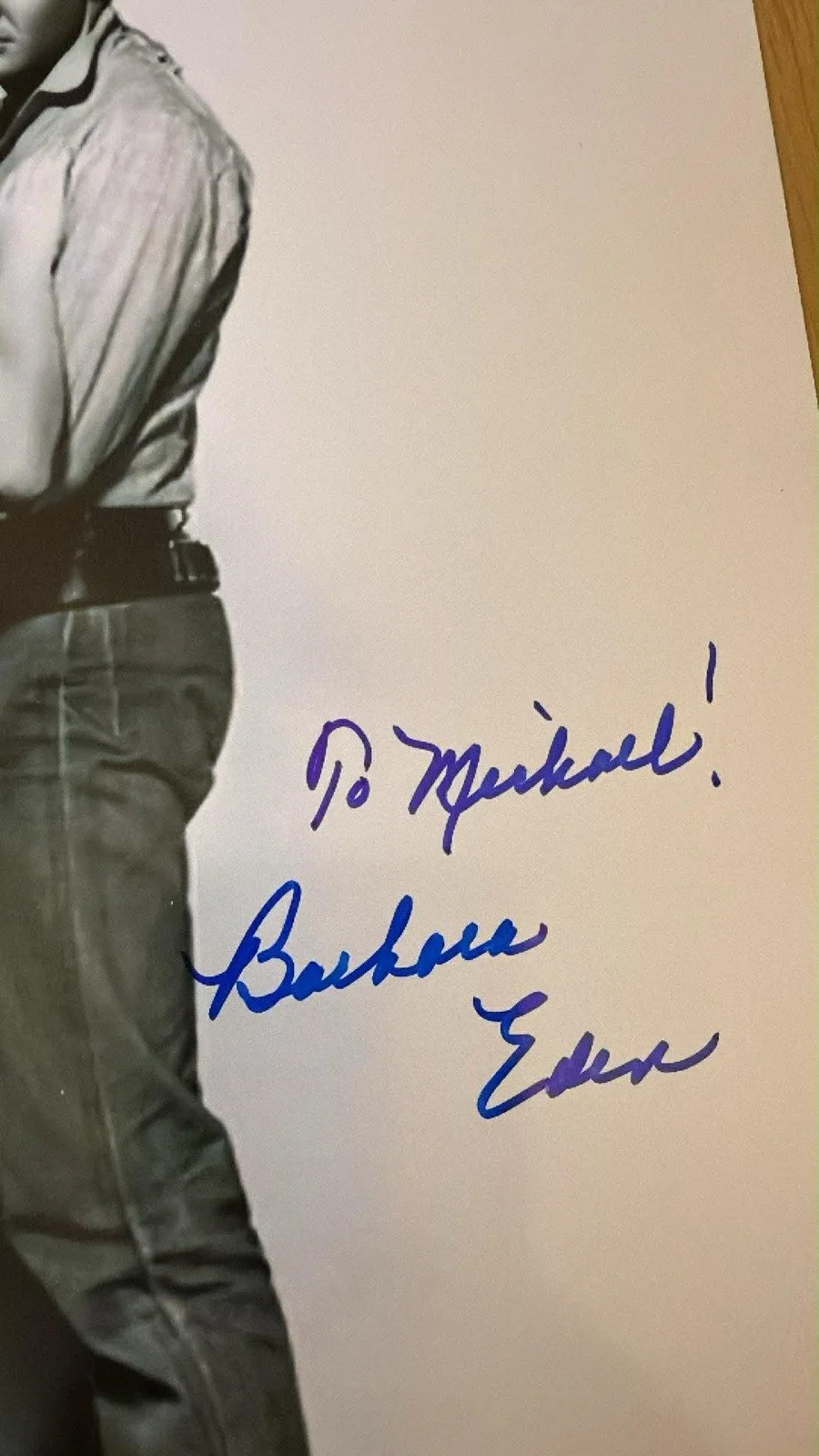 autograph Of Barbara Eden 8x10 Glossy Posed With Elvis Presley “Flaming Star”, изображение 2
