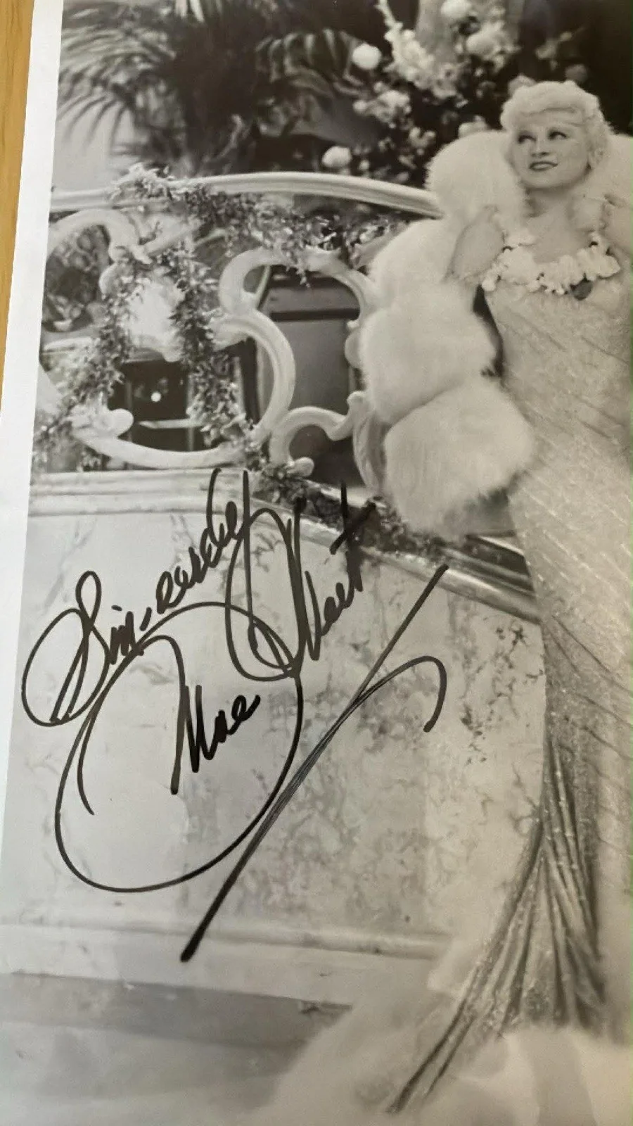 Mae West — Vintage Autographed Mae West Signed 8 x 10 Original Autographed Still, image 2