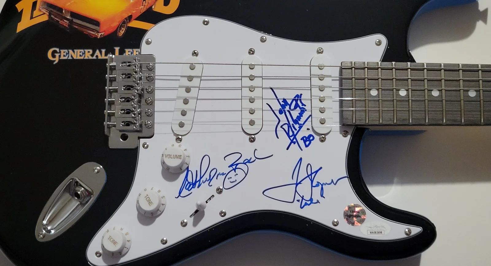 Tom Wopat — THE DUKES OF HAZZARD Signed Custom Design Guitar John Schneider Wopat Bach JSA, изображение 3