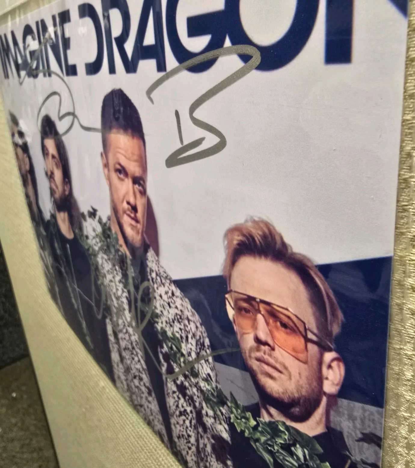 ORIGINAL FULL-BAND AUTOGRAPHS IMAGINE DRAGONS W/ COA 12X9IN 🎶PHOTO, изображение 4