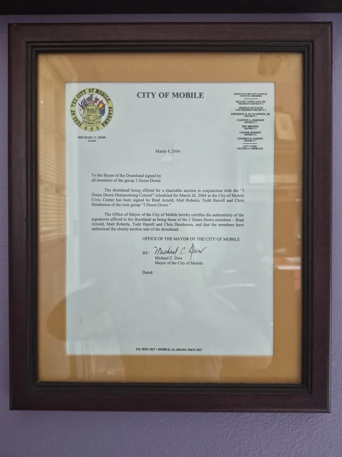 3 Doors Down Signed Drumhead City of Mobile Mayor's Certificate Authentic, image 3