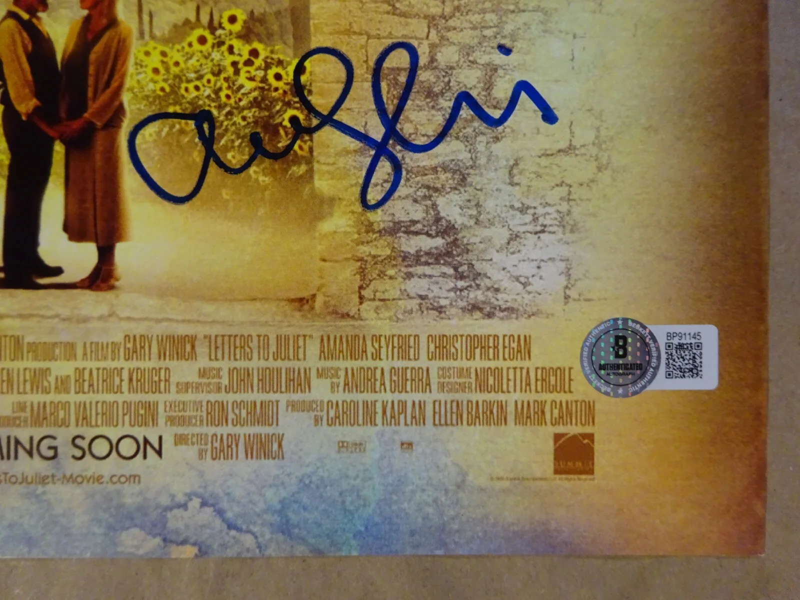 Amanda Seyfried — Signed Amanda Seyfried Autographed Letters to Juliet Photo 11"x17" Beckett COA, изображение 4
