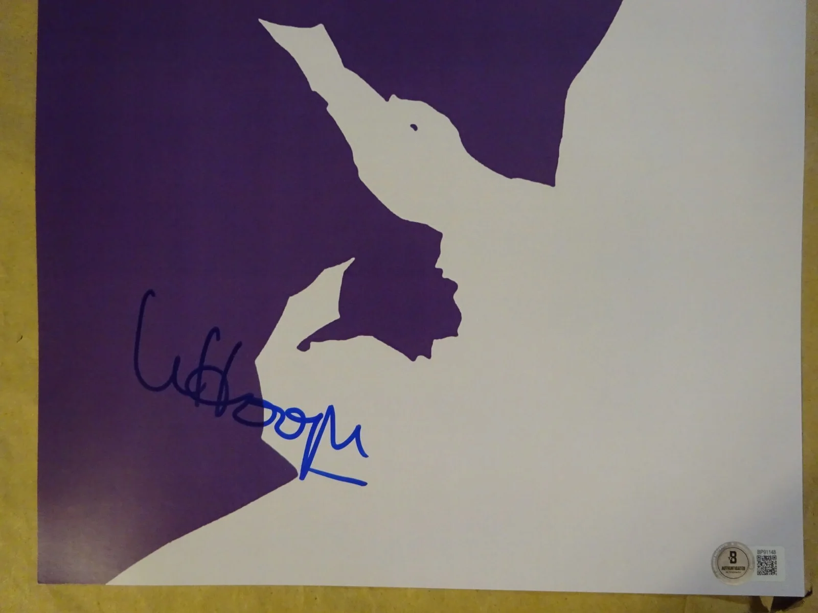 Whoopi Goldberg — Signed Whoopi Goldberg Autographed 11x17 The Color Purple Photo Beckett BAS COA, изображение 3