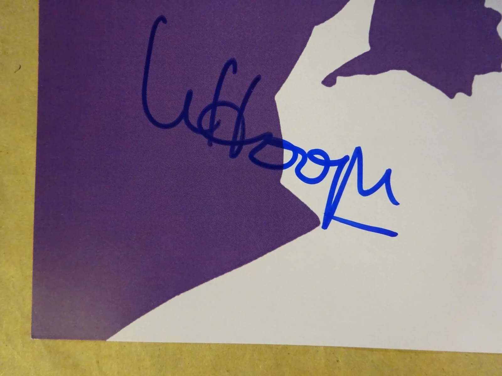 Whoopi Goldberg — Signed Whoopi Goldberg Autographed 11x17 The Color Purple Photo Beckett BAS COA, изображение 4