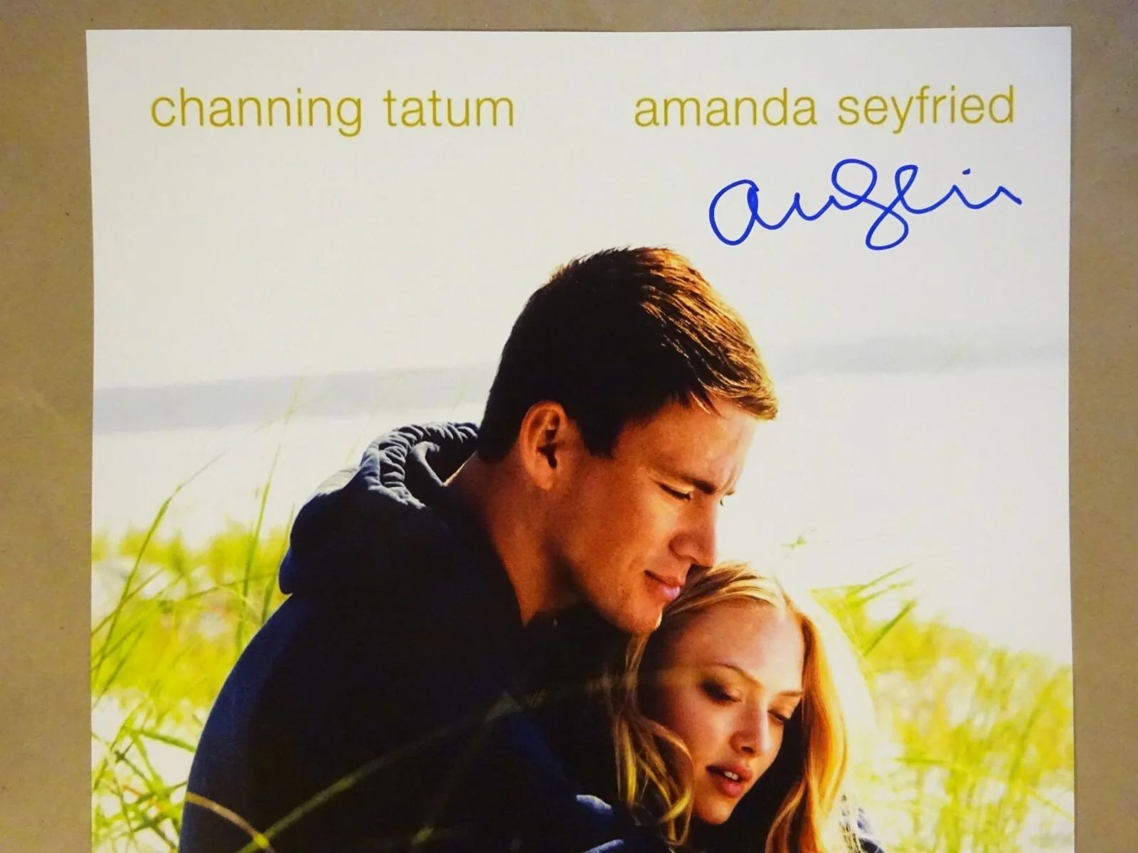 Amanda Seyfried — Signed Amanda Seyfried Autographed Dear John Photo 11"x17" Beckett BAS COA, изображение 3