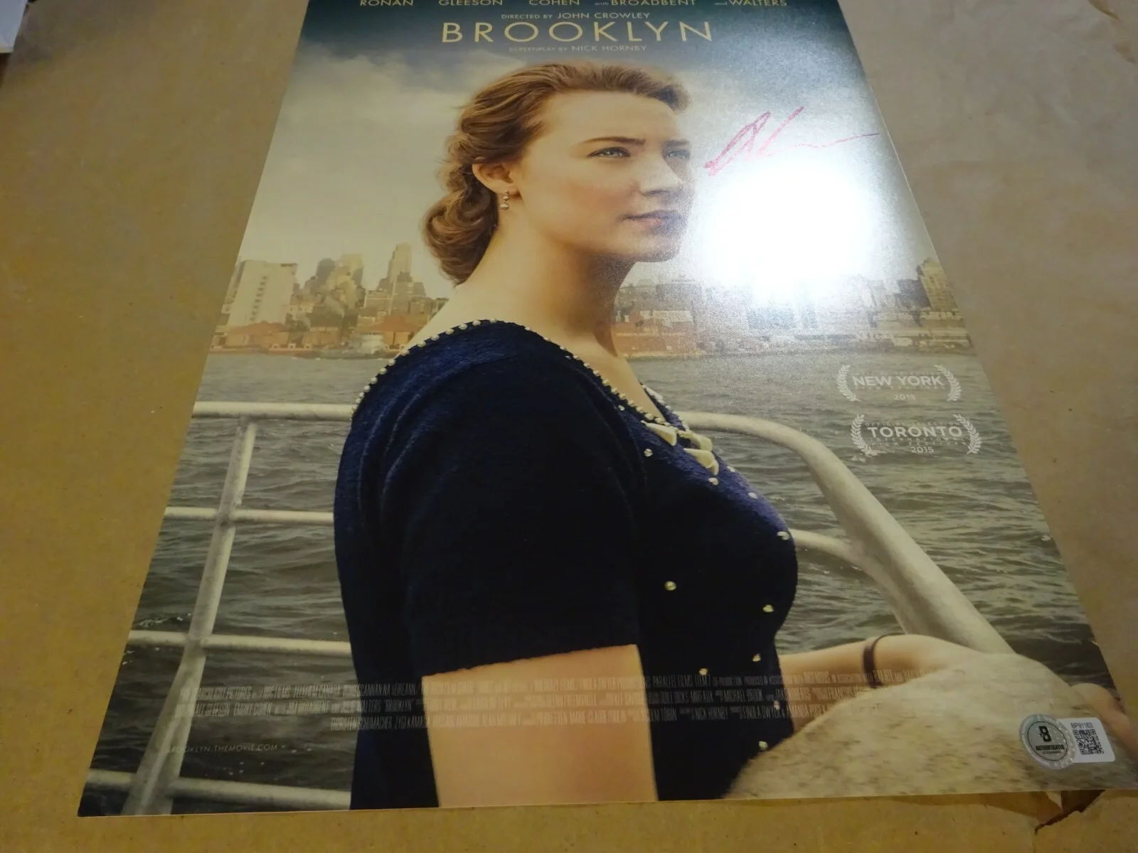 Saoirse Ronan — Signed Saoirse Ronan Autographed Brooklyn 12"x18" Photo BAS COA, изображение 2