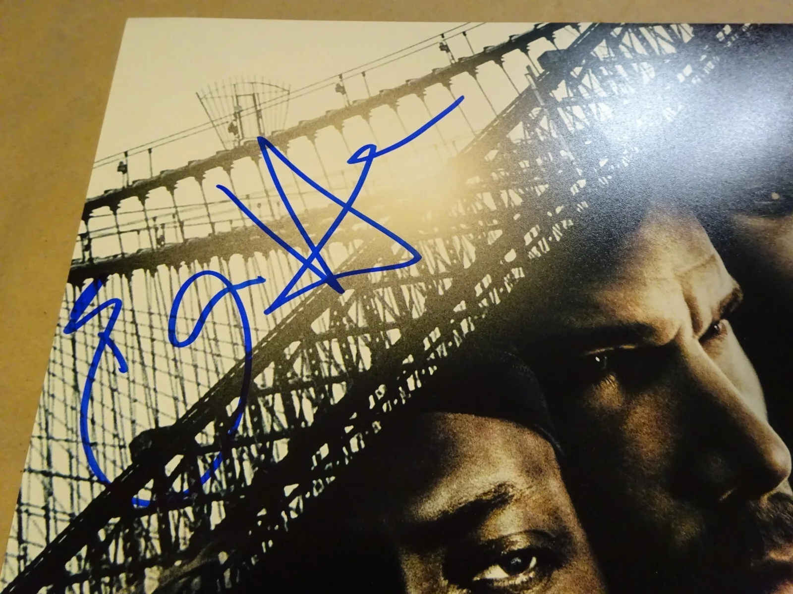 Ethan Hawke — Signed Ethan Hawke Autographed Brooklyn's Finest 12"x18" Photo Beckett BAS COA, изображение 4