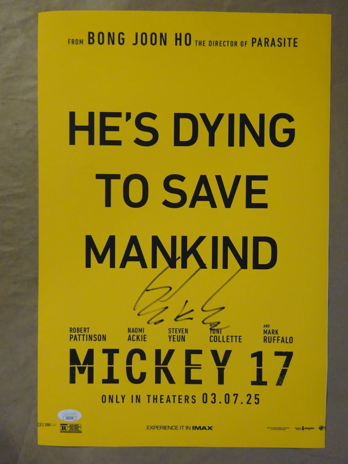Bong Joon-Ho — Signed Bong Joon-Ho Autographed Mickey 17 12"x18" Photo JSA COA See Description, изображение 2