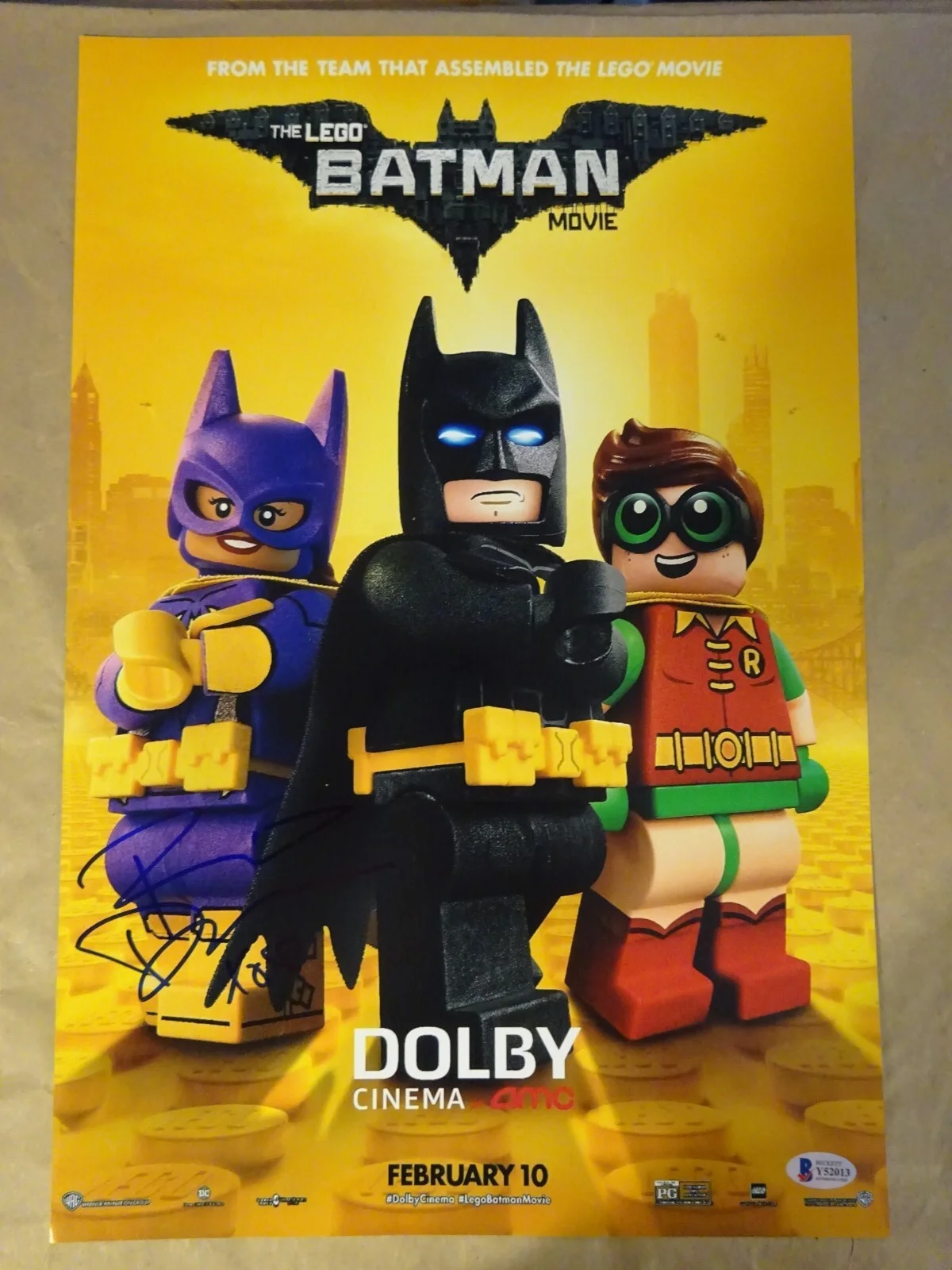 Rosario Dawson — Signed Rosario Dawson Autographed The Lego Batman Movie 12"x18" Photo BAS COA, изображение 2