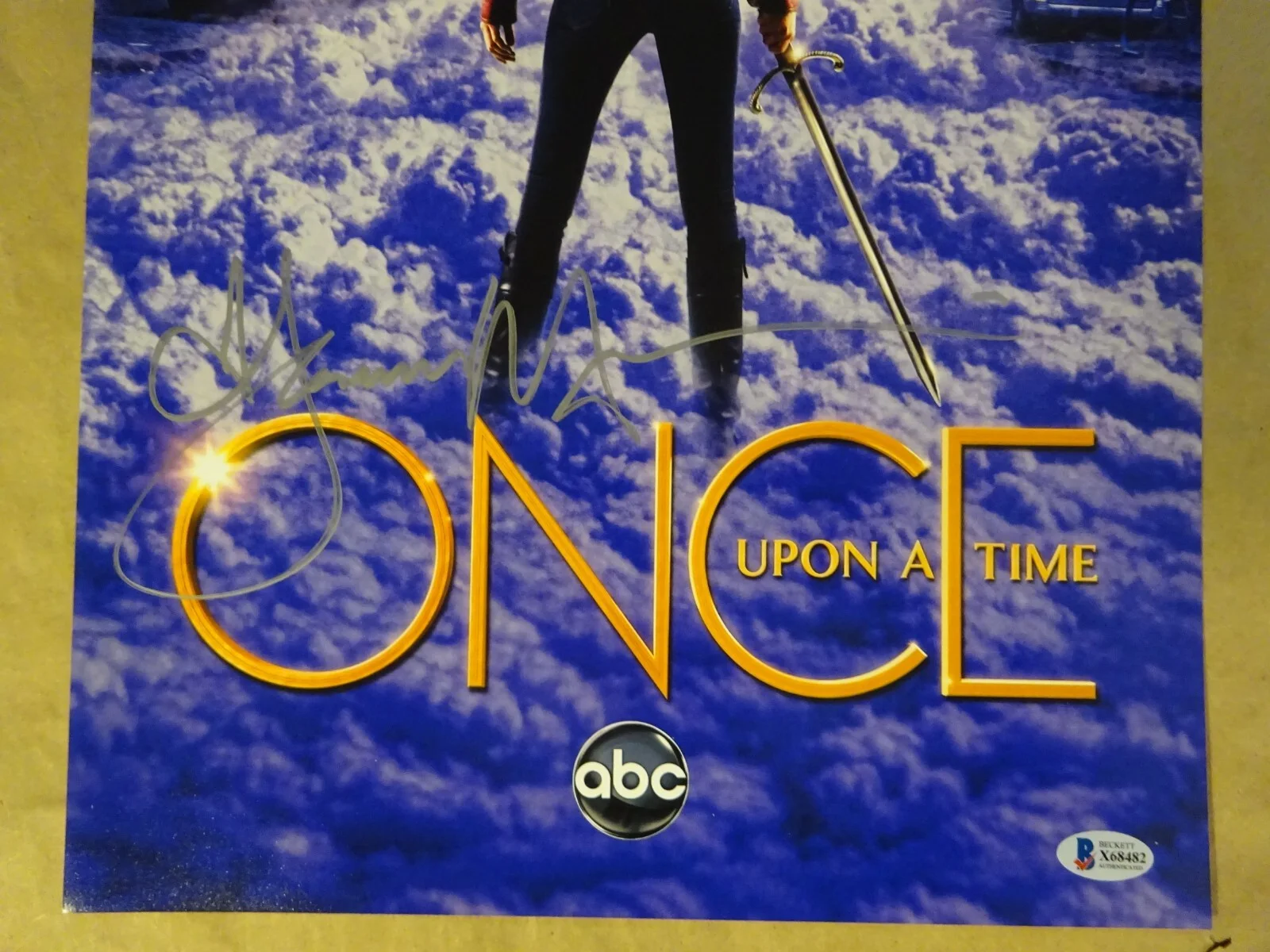 Jennifer Morrison — Signed Once Upon A Time 12"x18" Photo Autographed By Jennifer Morrison BAS COA, image 4