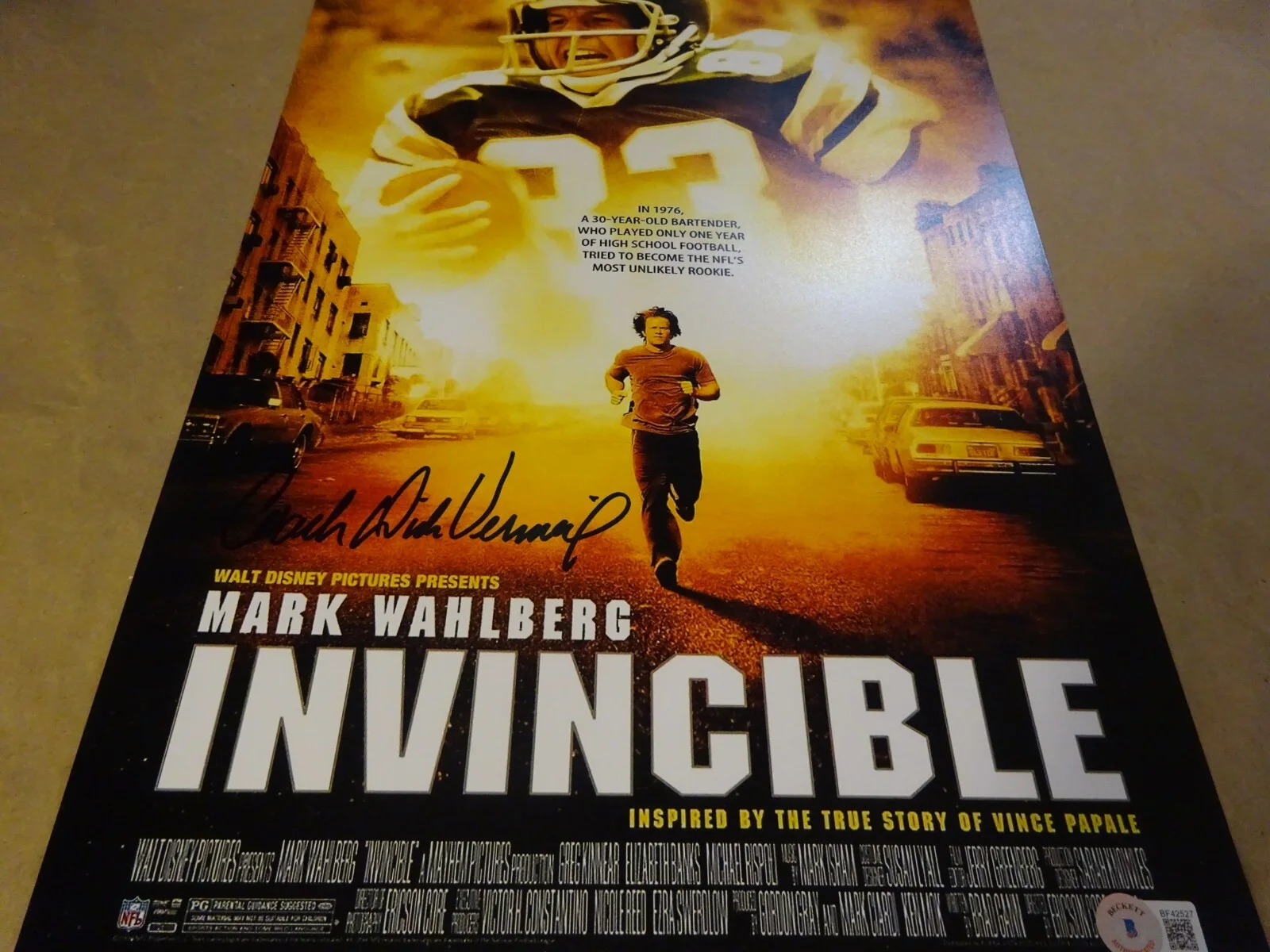 Coach Dick Vermeil — Signed Coach Dick Vermeil Autographed Invincible 12"x18" Photo Beckett BAS COA, изображение 2