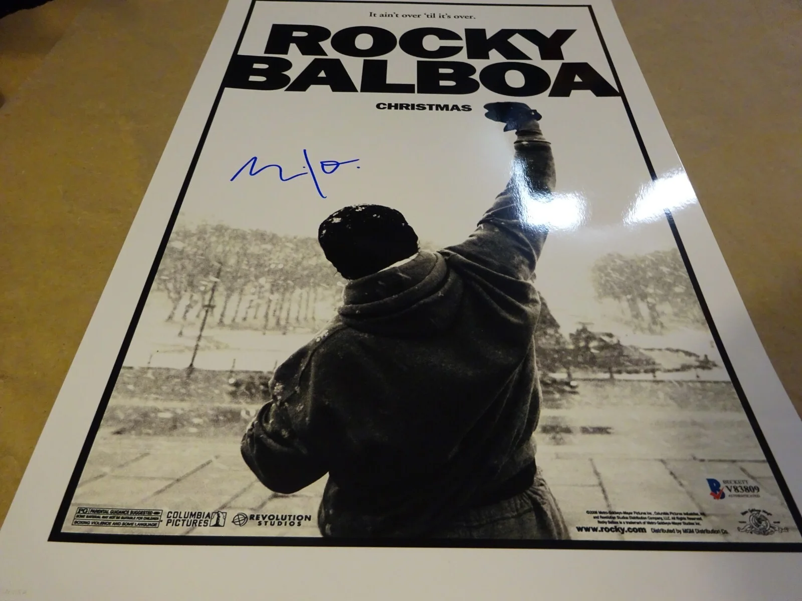 Milo Ventimiglia — Signed Milo Ventimiglia Autographed Rocky Balboa 12"x18" Photo Beckett BAS COA, image 3