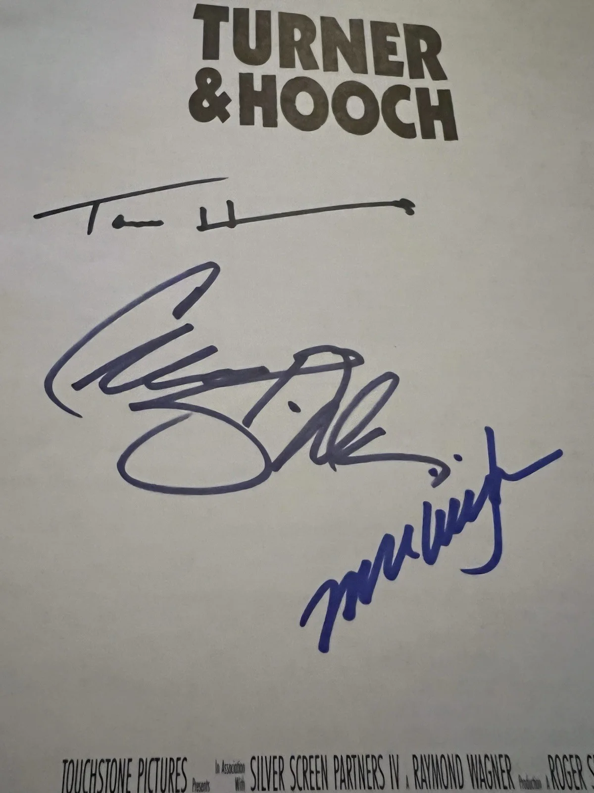 Tom Hanks, Craig T Nelson, Mare Winningham — Tom Hanks Autographed Turner & Hooch Original Movie Memorabilia, изображение 2