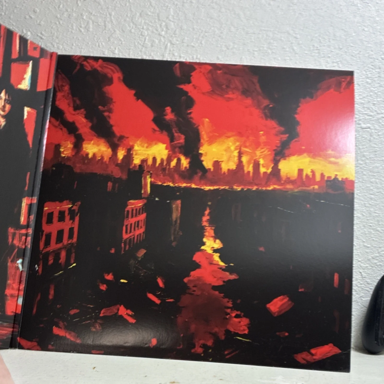 TX2 End Of Us Autographed Red Splatter Vinyl Record Original, изображение 3