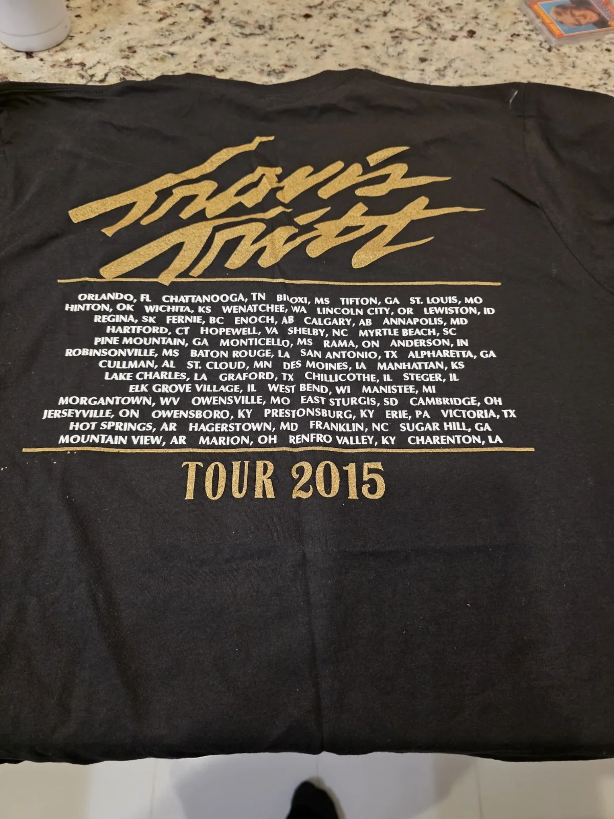 Autographed Travis Tritt T-shirt, image 2