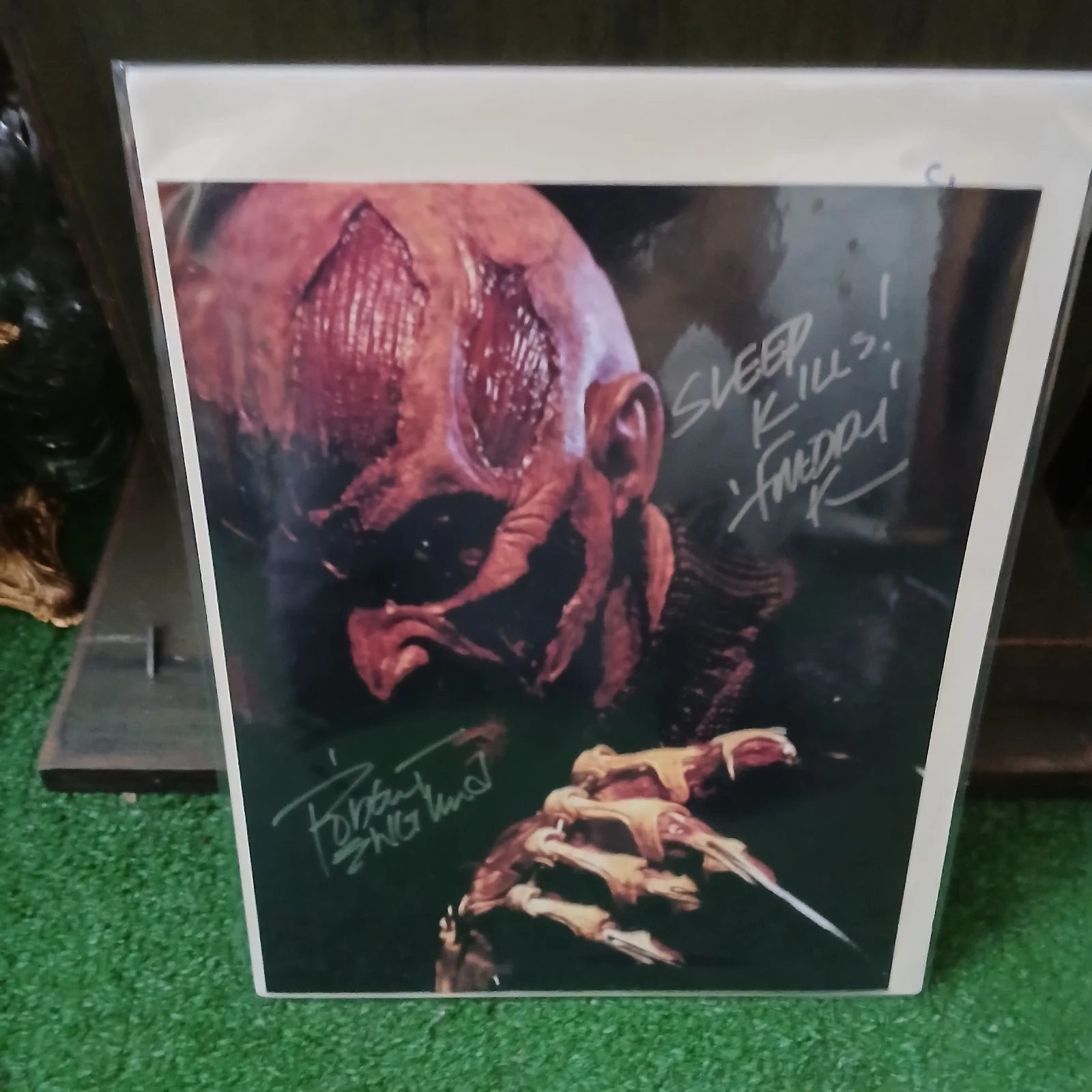 Robert Englund — Robert Englund Autograph SLEEP KILLS Signed 8x10 Freddy Krueger N.O.E S COA, image 2