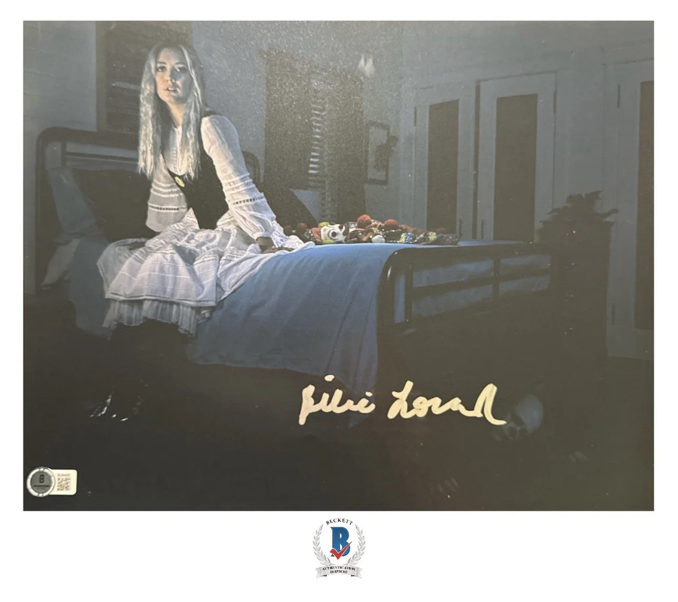 Billie Lourd — Billie Lourd Autograph Signed 11x14 American Horror Story Photo with Beckett COA