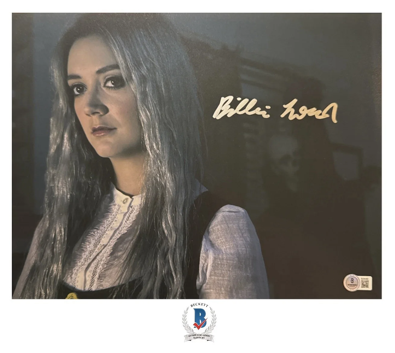 Billie Lourd — Billie Lourd Autograph Signed 11x14 American Horror Story Photo with Beckett COA