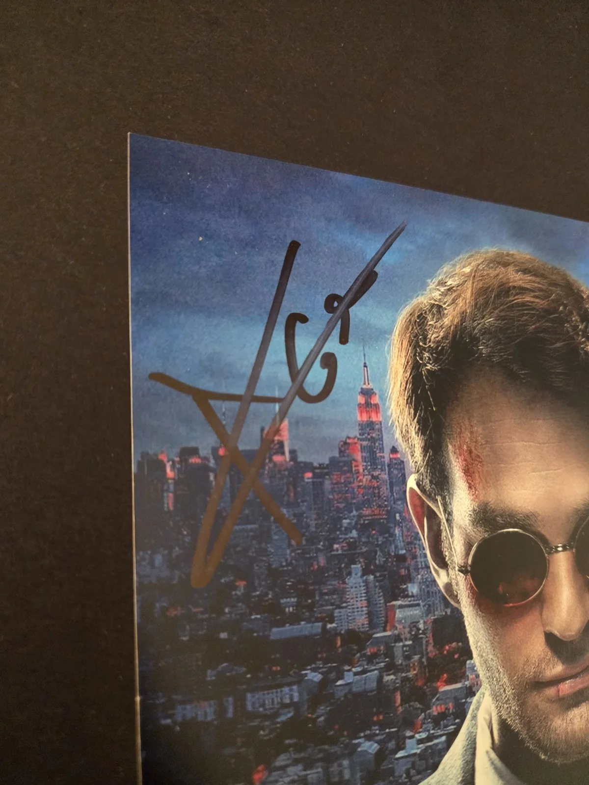 Charlie Cox — Charlie Cox signed 8x10 Daredevil photo NO COA (comic con Boston 2017), image 2