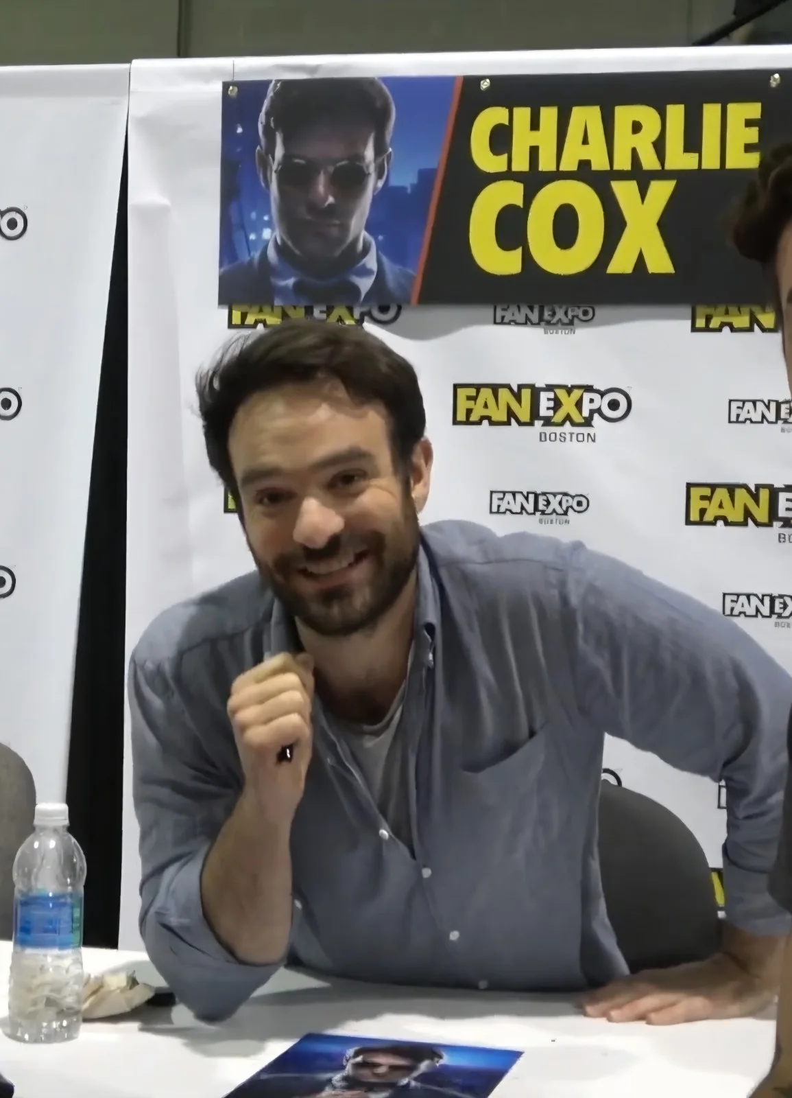 Charlie Cox — Charlie Cox signed 8x10 Daredevil photo NO COA (comic con Boston 2017), image 3