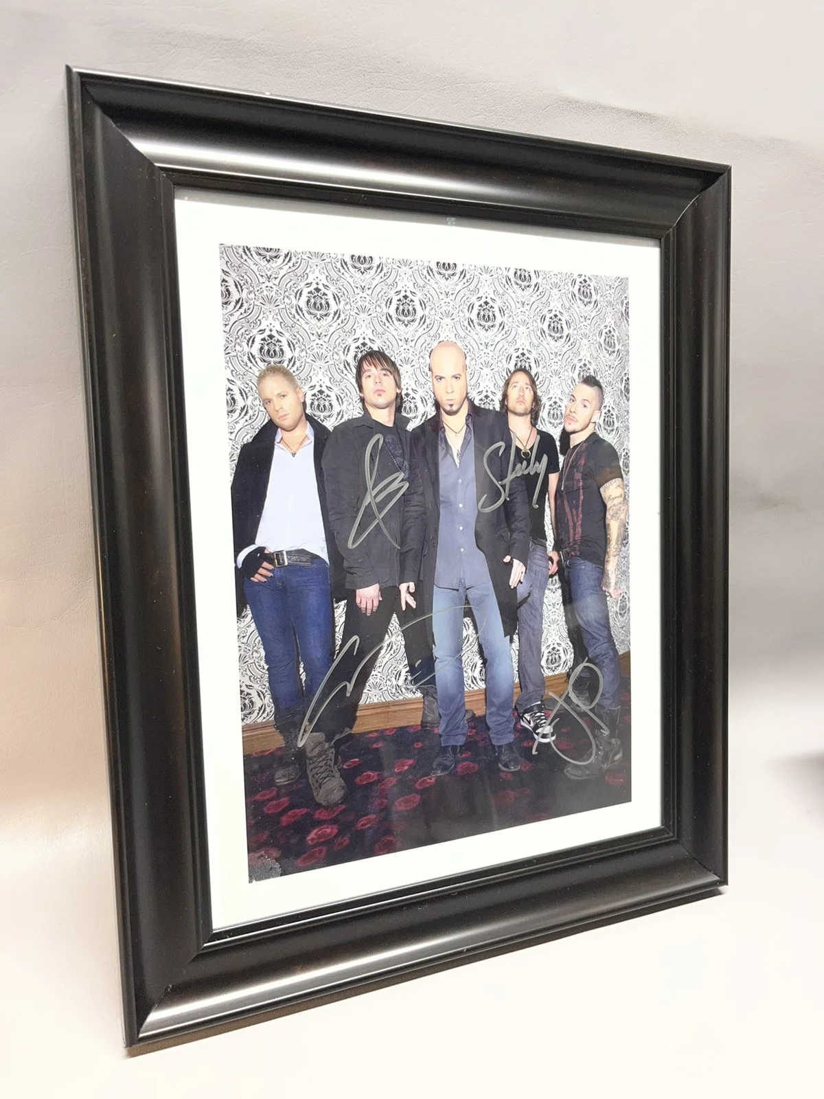 Autographed Photo Daughtry Band Multi Signed, image 2