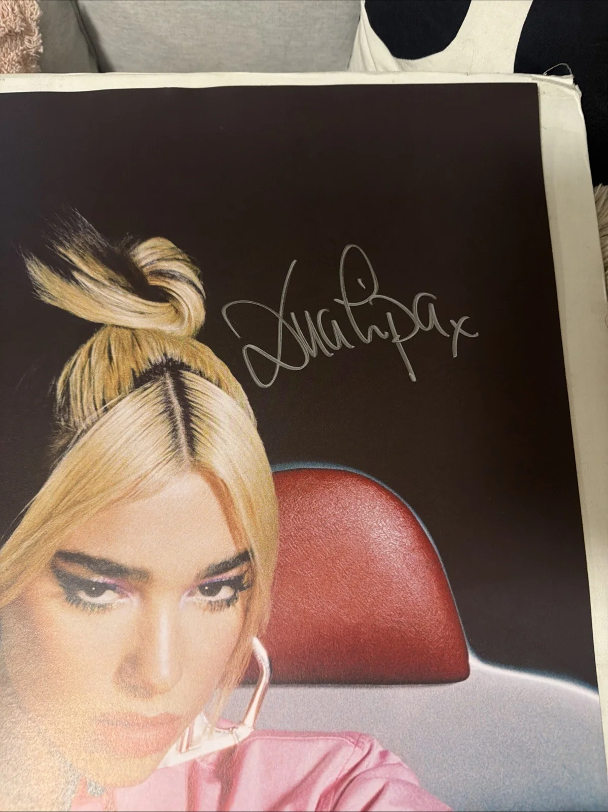 SIGNED Future Nostalgia tour 18x24 Poster - AUTOGRAPHED by Dua Lipa OFFICIAL, изображение 3