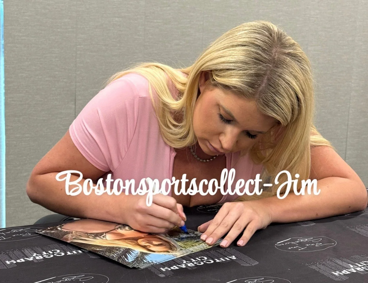 Stella Andrews — Stella Andrews Autographed 8x10 Photo Only Fans Adult Star Beckett Witness COA, изображение 2