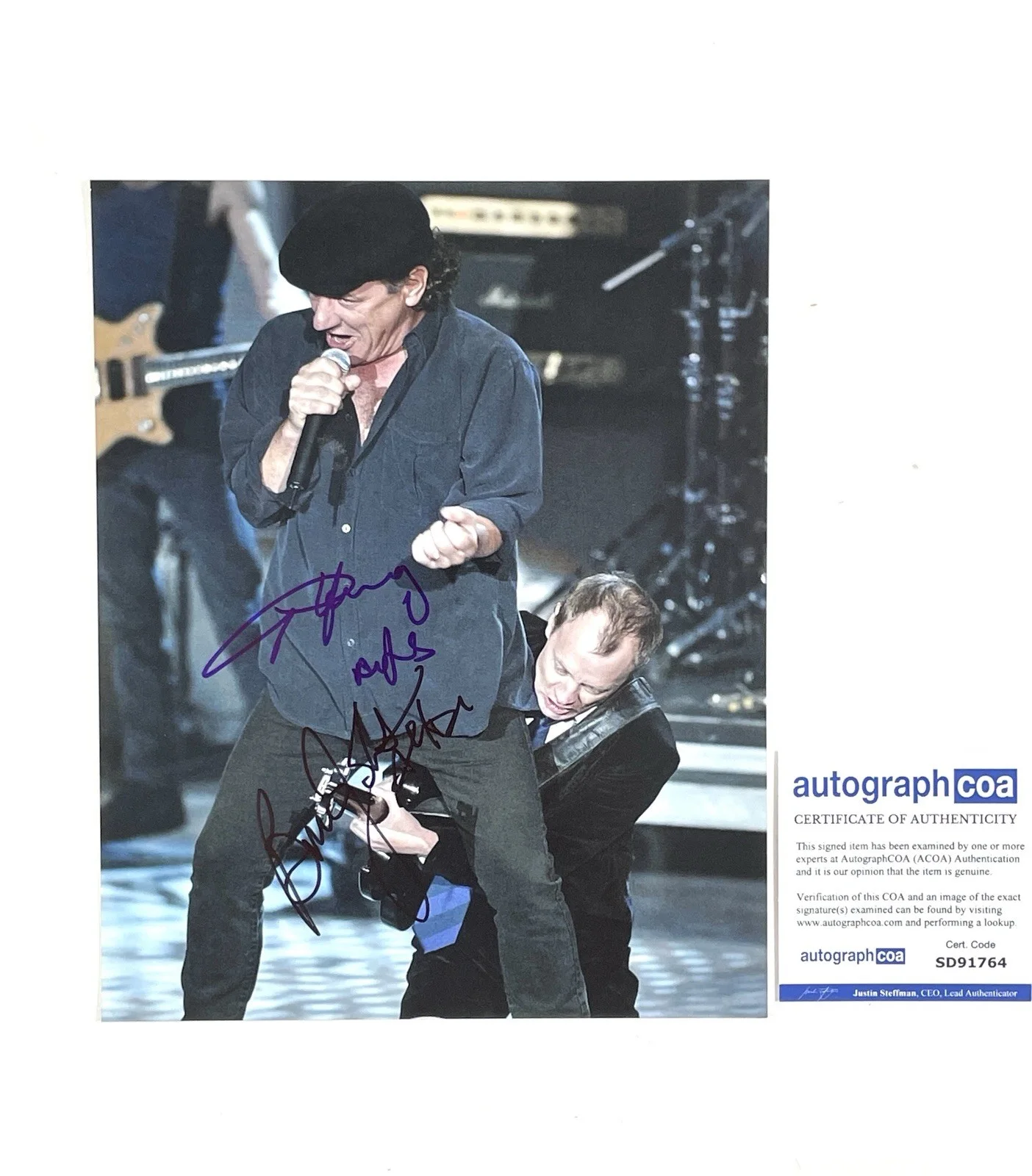 AC/DC Angus Young & Brian Johnson Autographed Signed 8x10 Live Photo ACOA 🎸, image 4