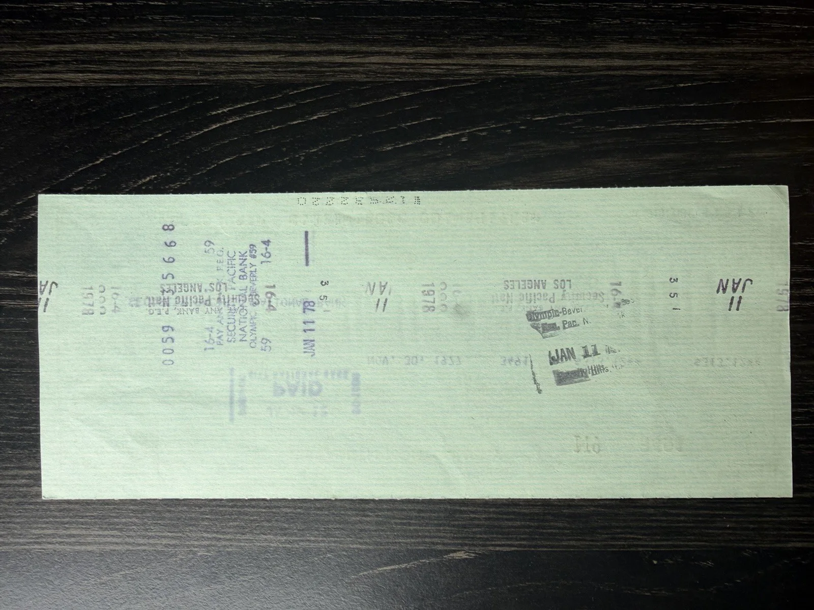 Elizabeth Montgomery — Elizabeth Montgomery Actress Signed Personal Check 1977 comes with COA, image 2