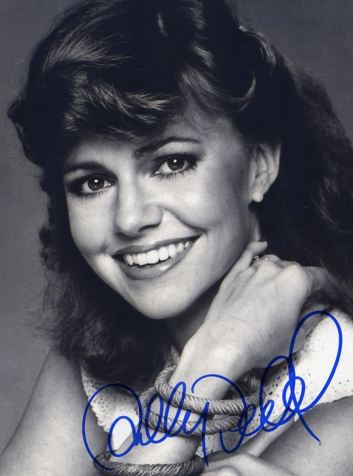 Sally Field — Sally Field signed b/w 8x10 photo FREE shipping, изображение 3
