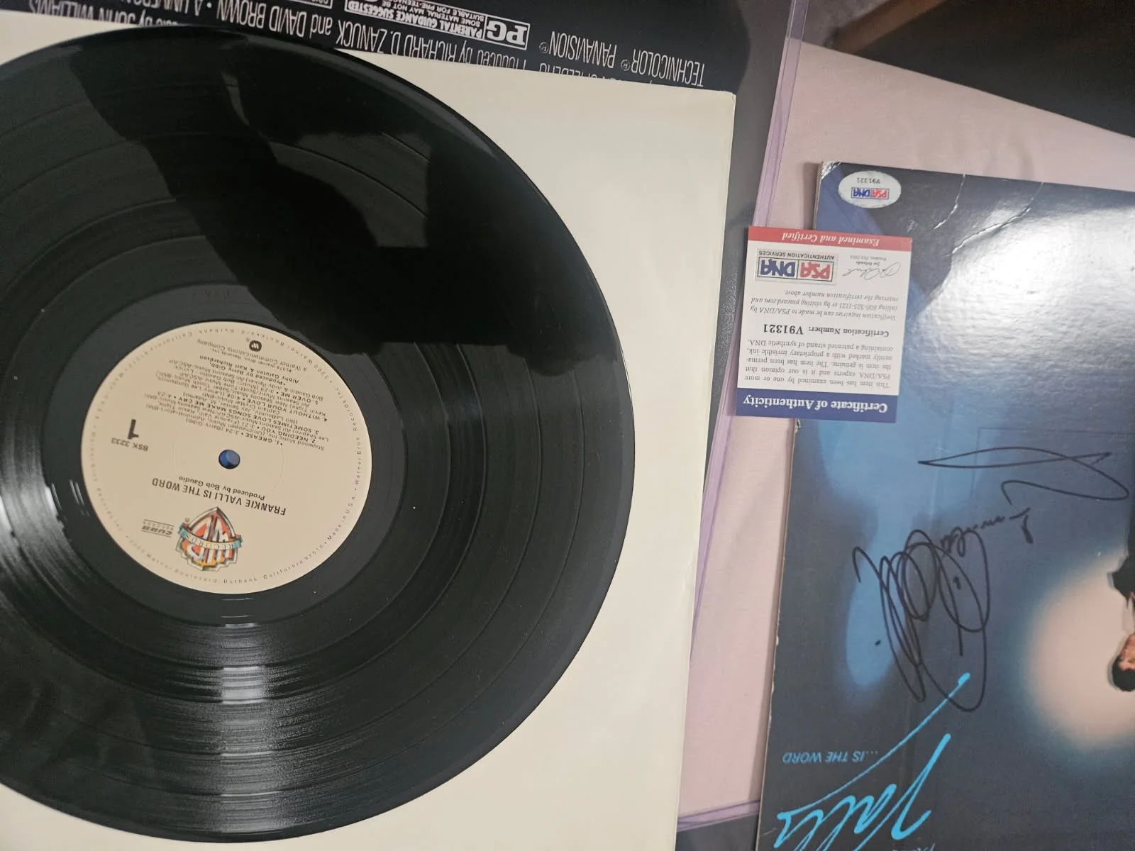 4 Seasons Frankie Valli Autographed Is The Word Album PSA DNA Certified, изображение 3