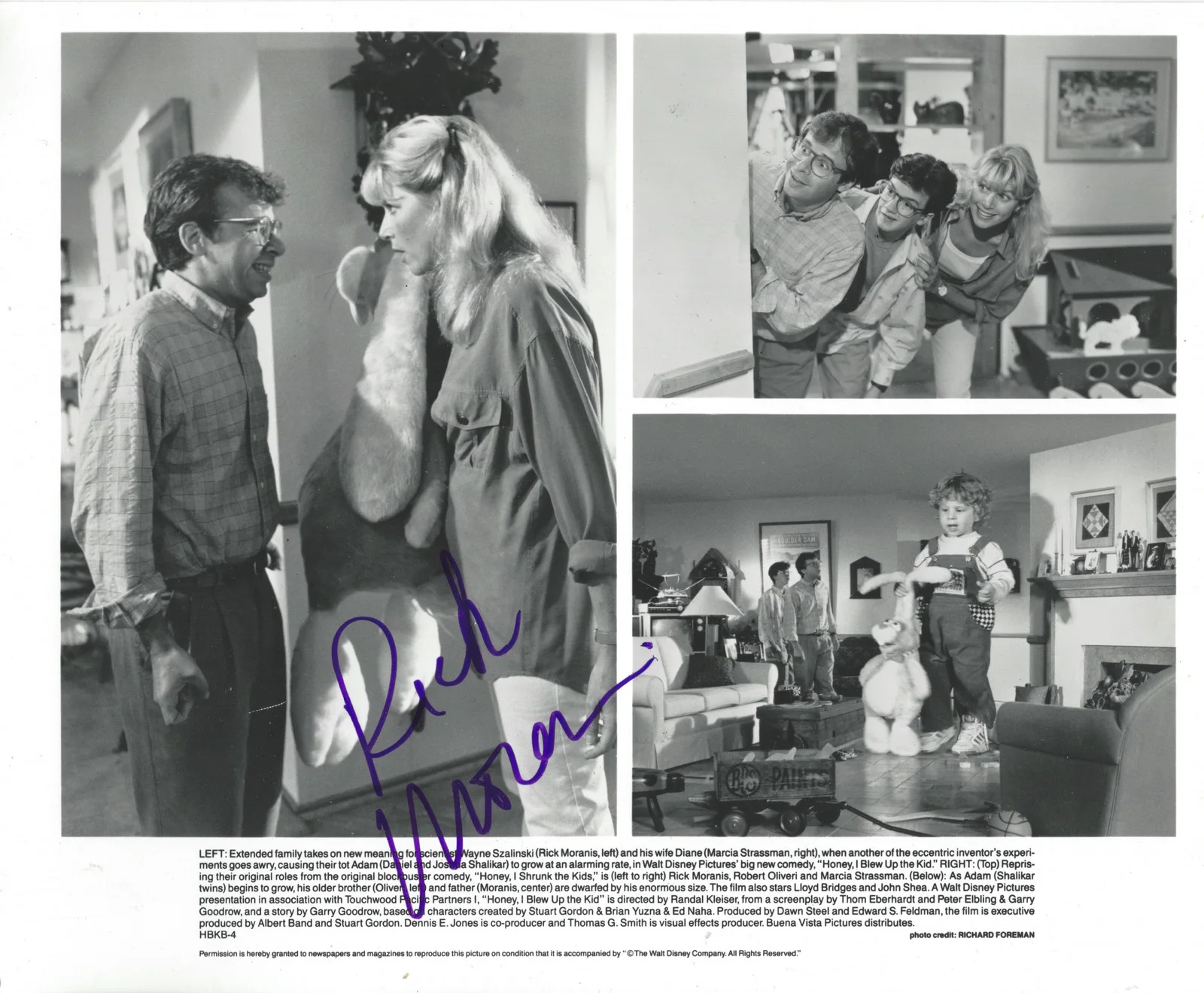Rick Moranis — Rick Moranis signed Honey, I Blew Up the Kid 8x10 Original Still Photo