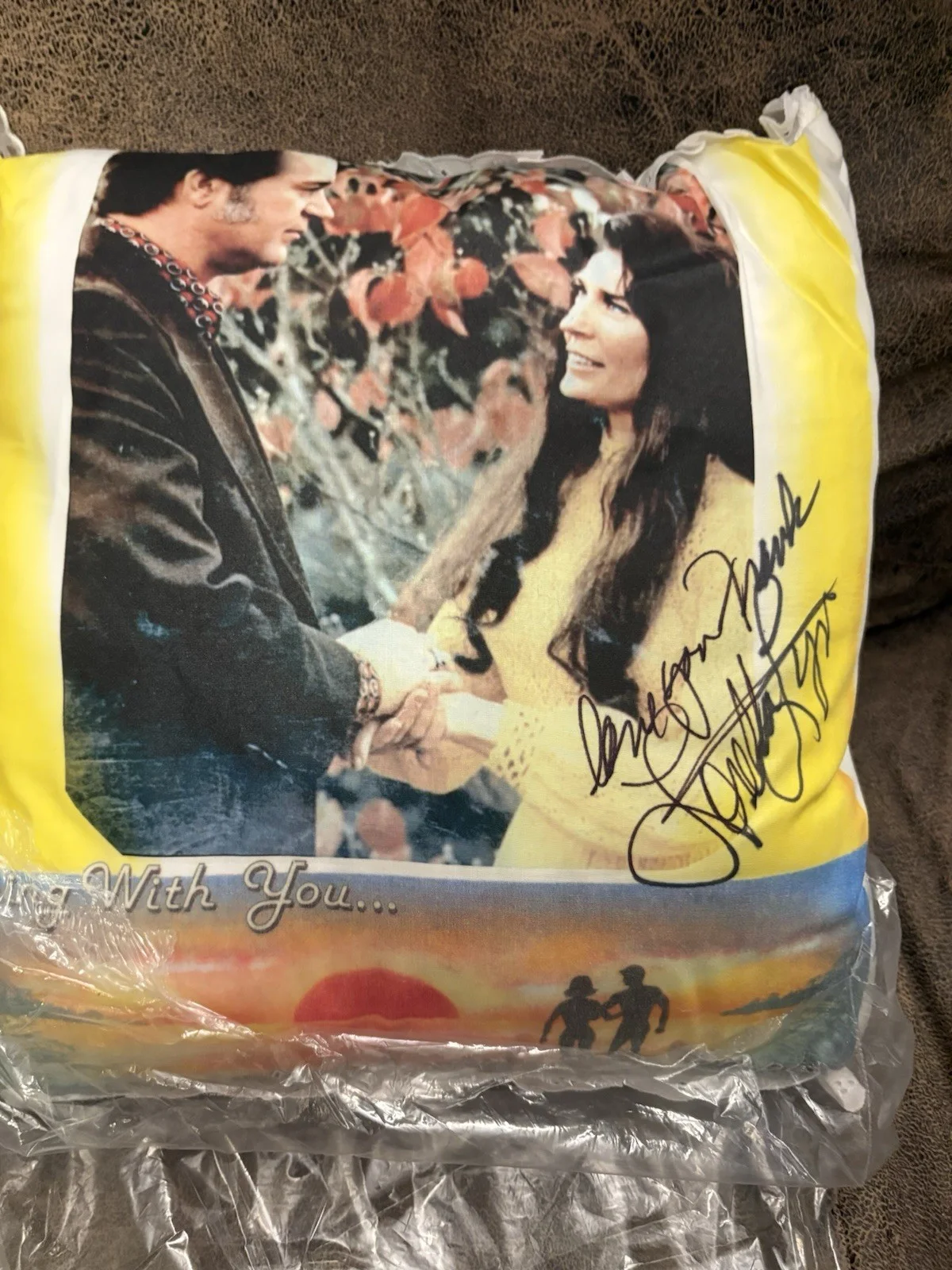 Loretta Lynn And Conway Twitty Pillow Autographed, image 3