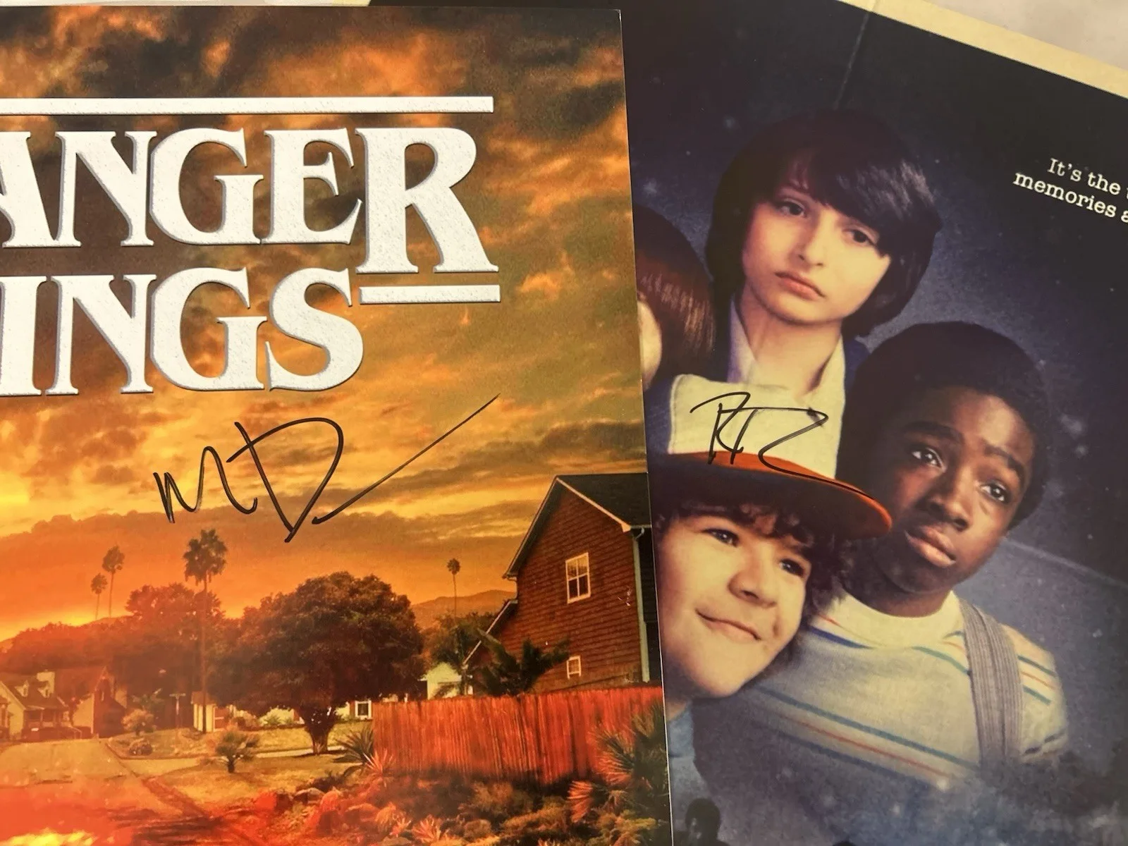 Matt, Ross Duffer — Matt & Ross Duffer Brothers Signed Stranger Things 12x18 Posters Auto JSA COA, image 5
