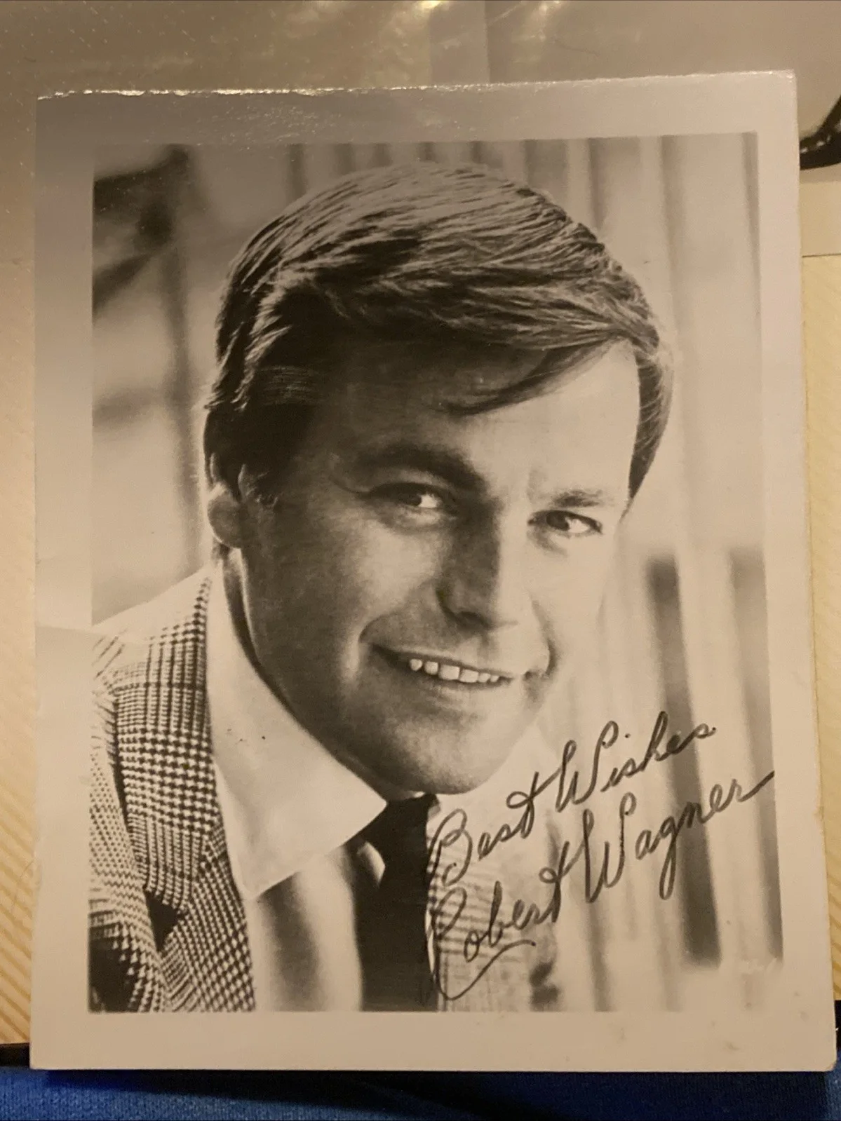 Robert Wagner — Robert Wagner Autographed Photo 4x5 Early 70’s, image 2