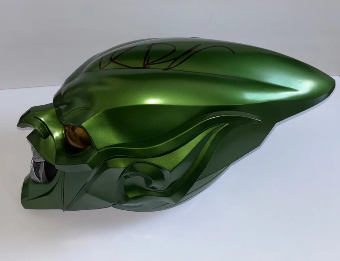 WILLEM DAFOE SIGNED GREEN GOBLIN 1:1 MARVEL LEGENDS HELMET SPIDER-MAN MOVIE BAS, image 2