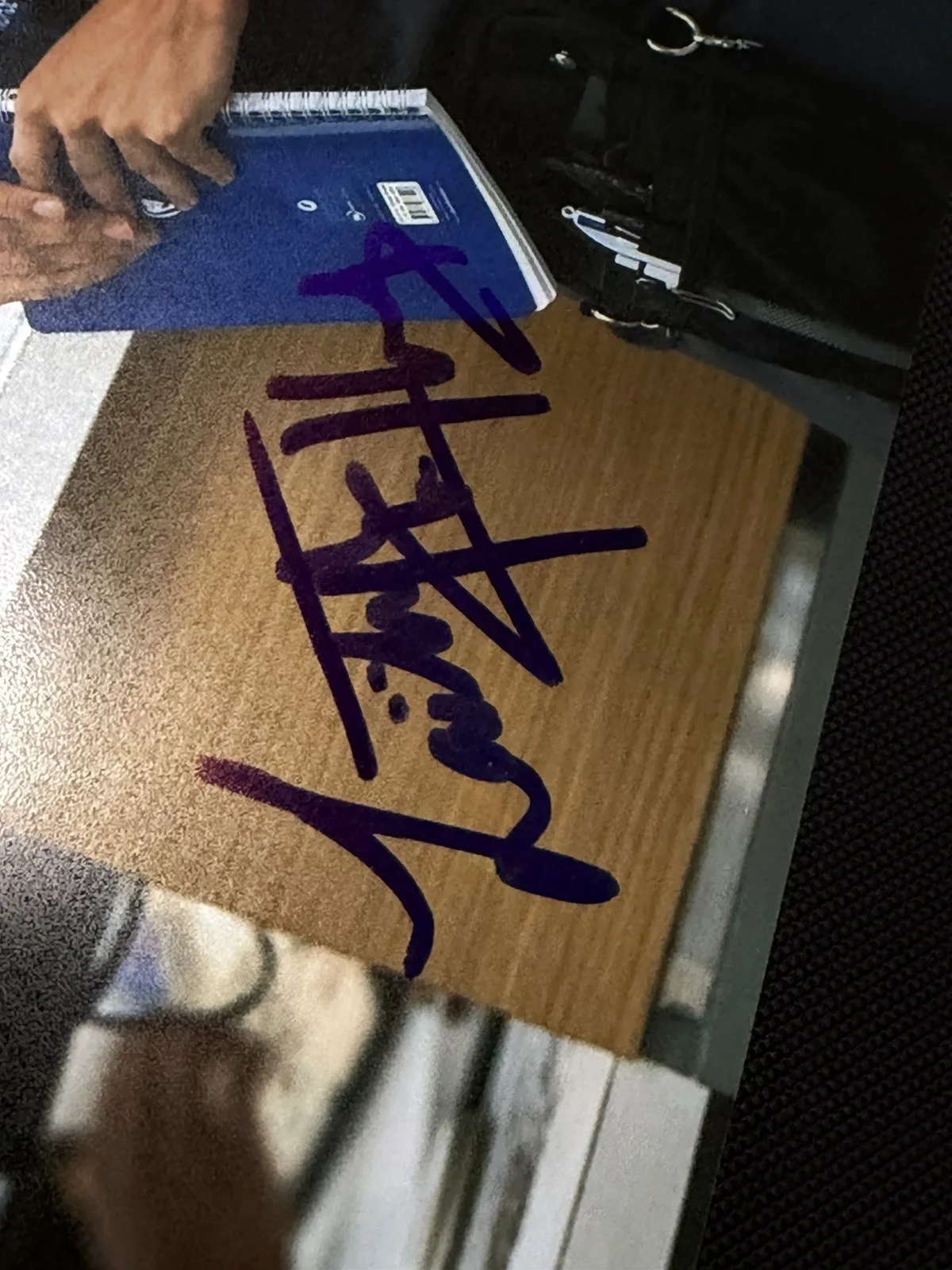Laëtitia Hollard — Laëtitia Hollard signed The Pitt 8x10 PHOTO PROOF, изображение 2