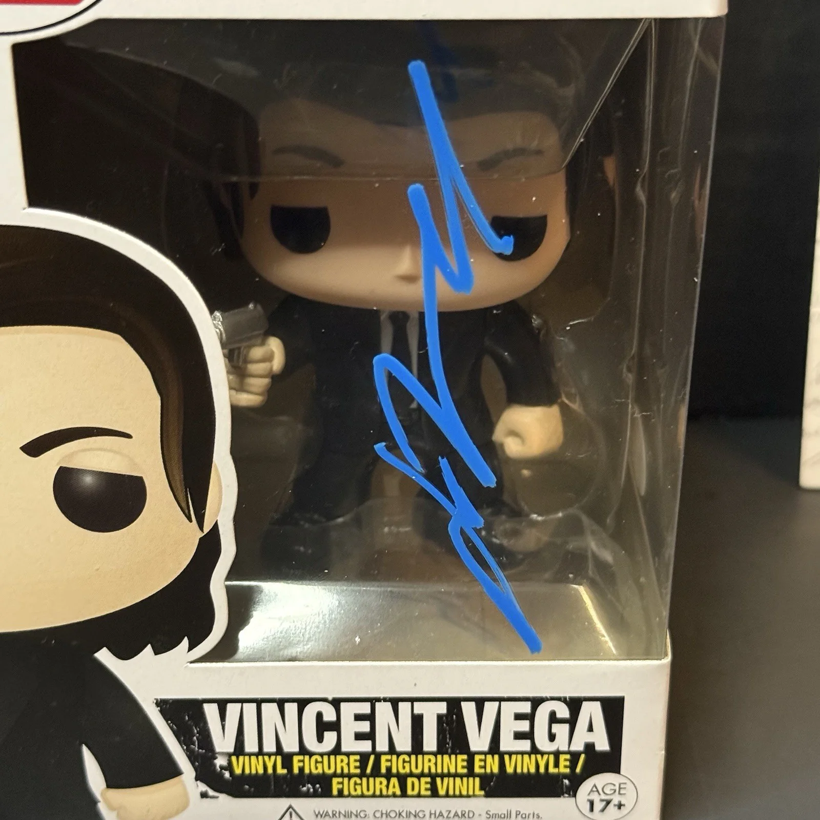 John Travolta — John Travolta Signed Funko Pop Vincent Vega Autographed Pulp Fiction JSA COA, изображение 3
