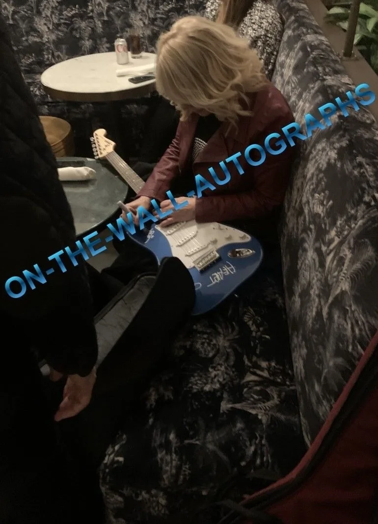 HEART BAND NANCY WILSON HAND SIGNED AUTOGRAPHED SELF TITLED VINYL ALBUM! W/PROOF, изображение 3