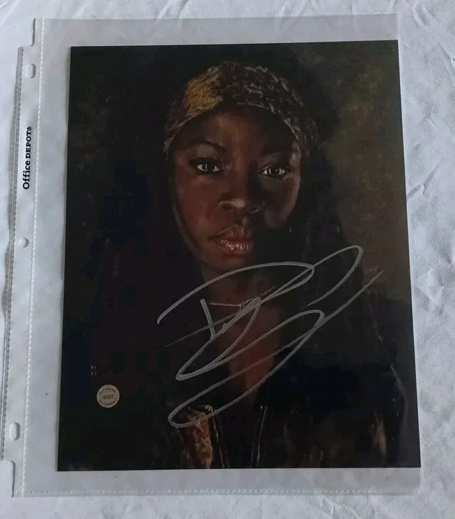 Danai Gurira — Danai Gurira signed 8x10 Photo from The Walking Dead w/COA