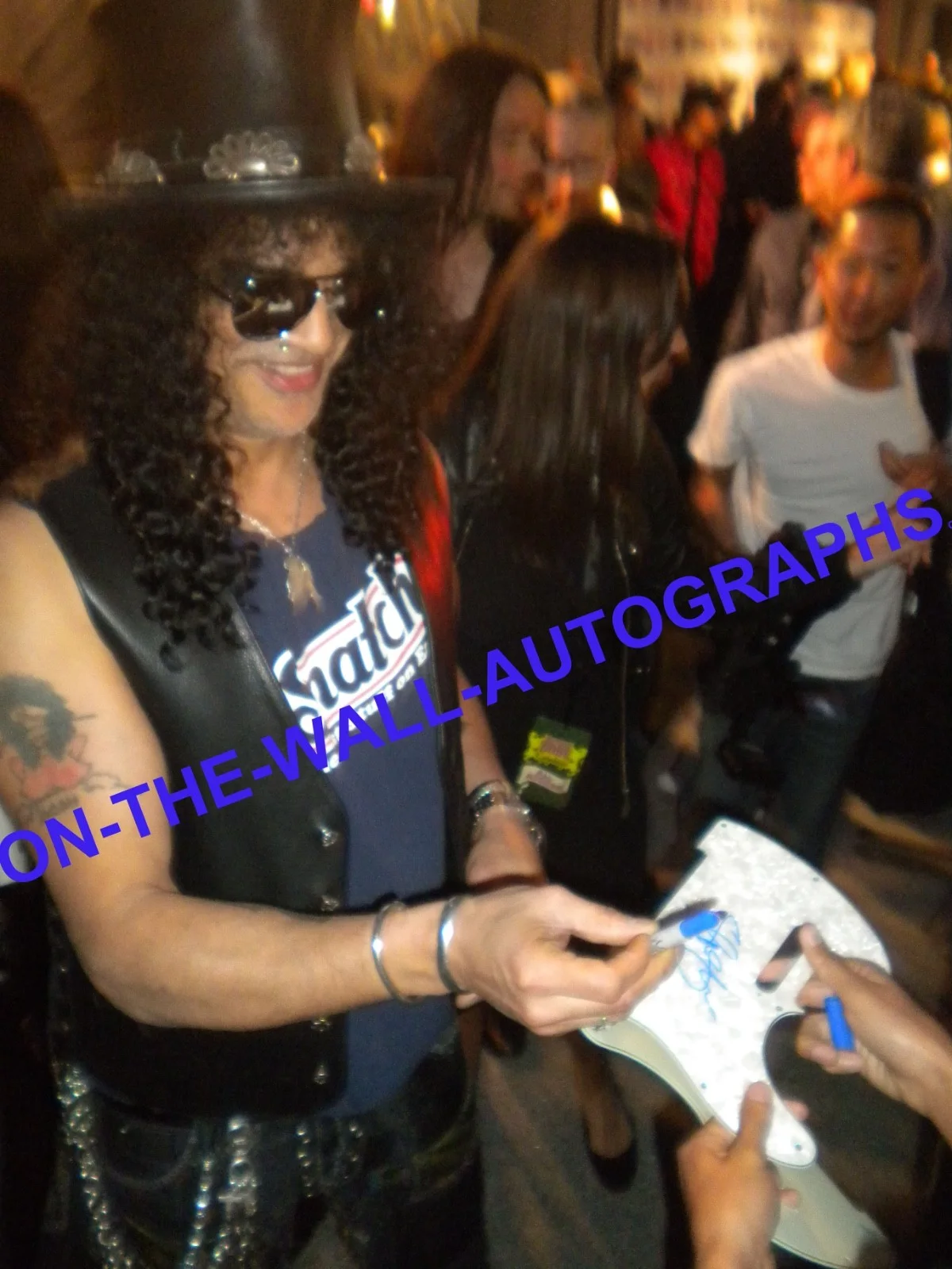 GUNS N' ROSES HAND SIGNED AUTOGRAPHED APPETITE FOR DESTRUCTION ALBUM W/PROOF+COA, image 4