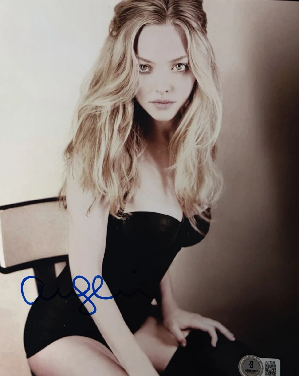 Amanda Seyfried — Amanda Seyfried signed autographed 8x10 photo Beckett BAS COA Hot Sexy!
