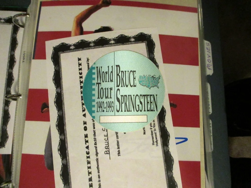 BRUCE SPRINGSTEEN AUTOGRAPHED 8X10, image 2