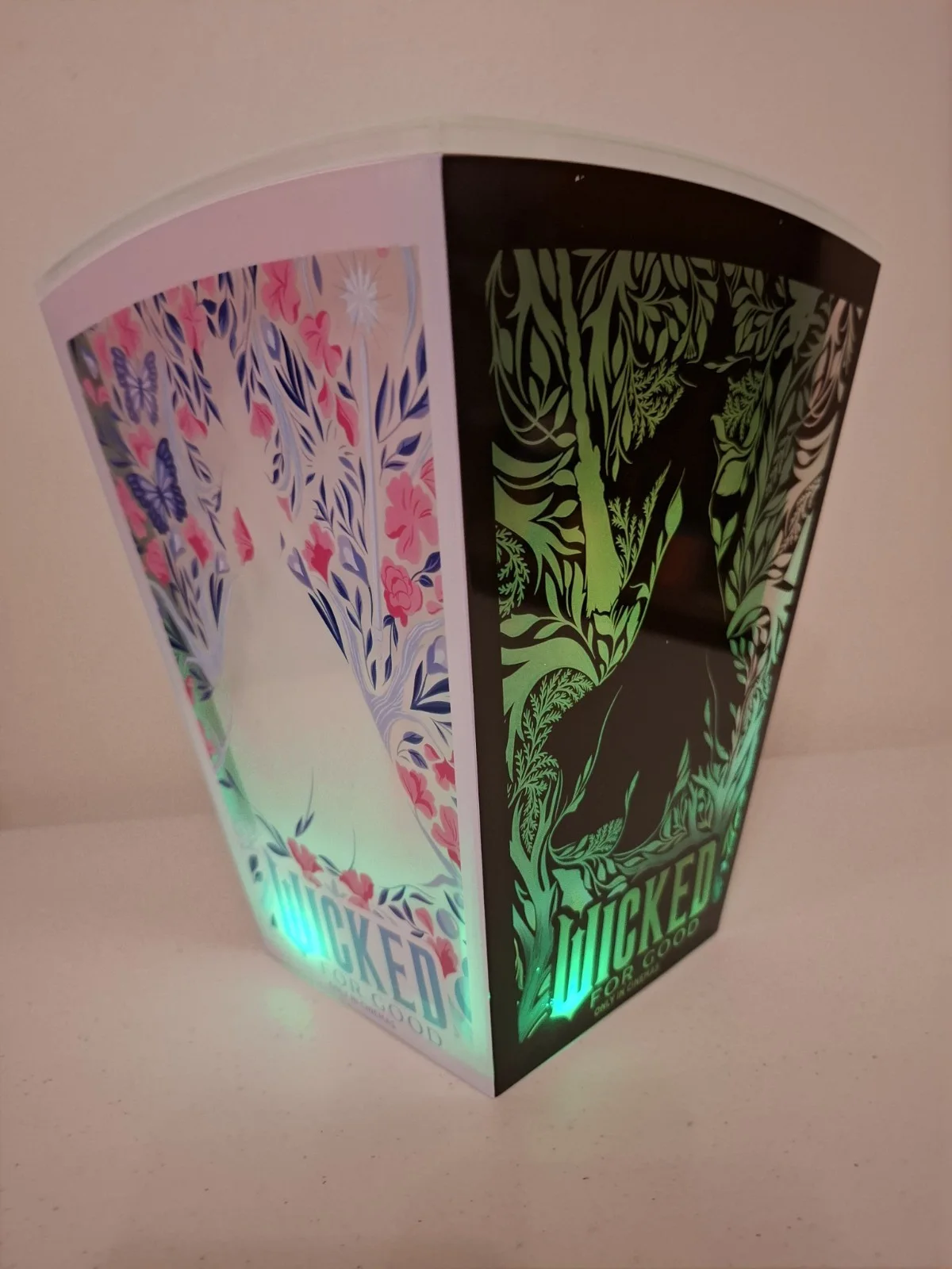 Cineworld Wicked For Good LED Light Up Ltd Edition Popcorn Bucket BRAND NEW, изображение 3