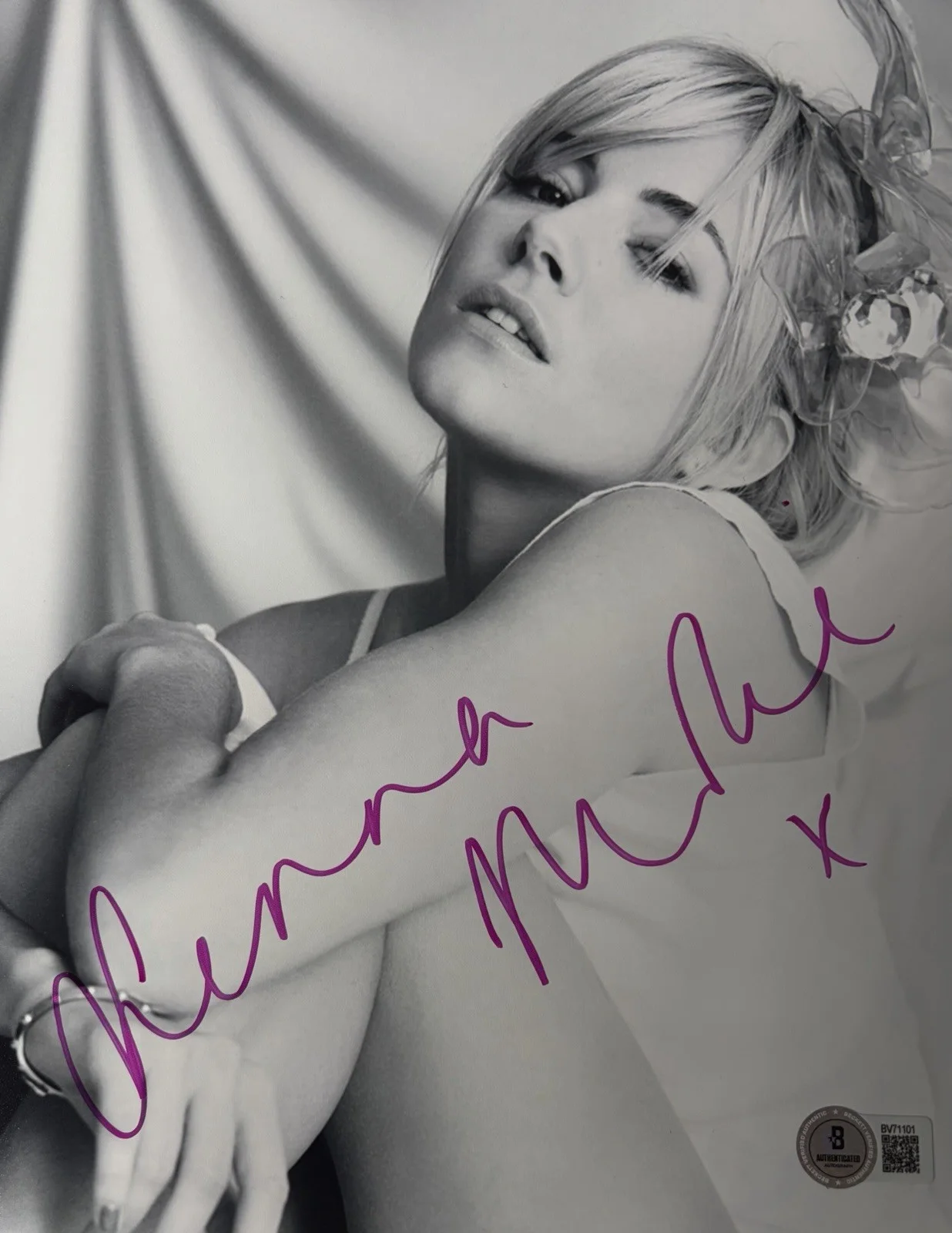 Sienna Miller — Sienna Miller Signed 8x10 Photo BAS COA Autograph Sexy