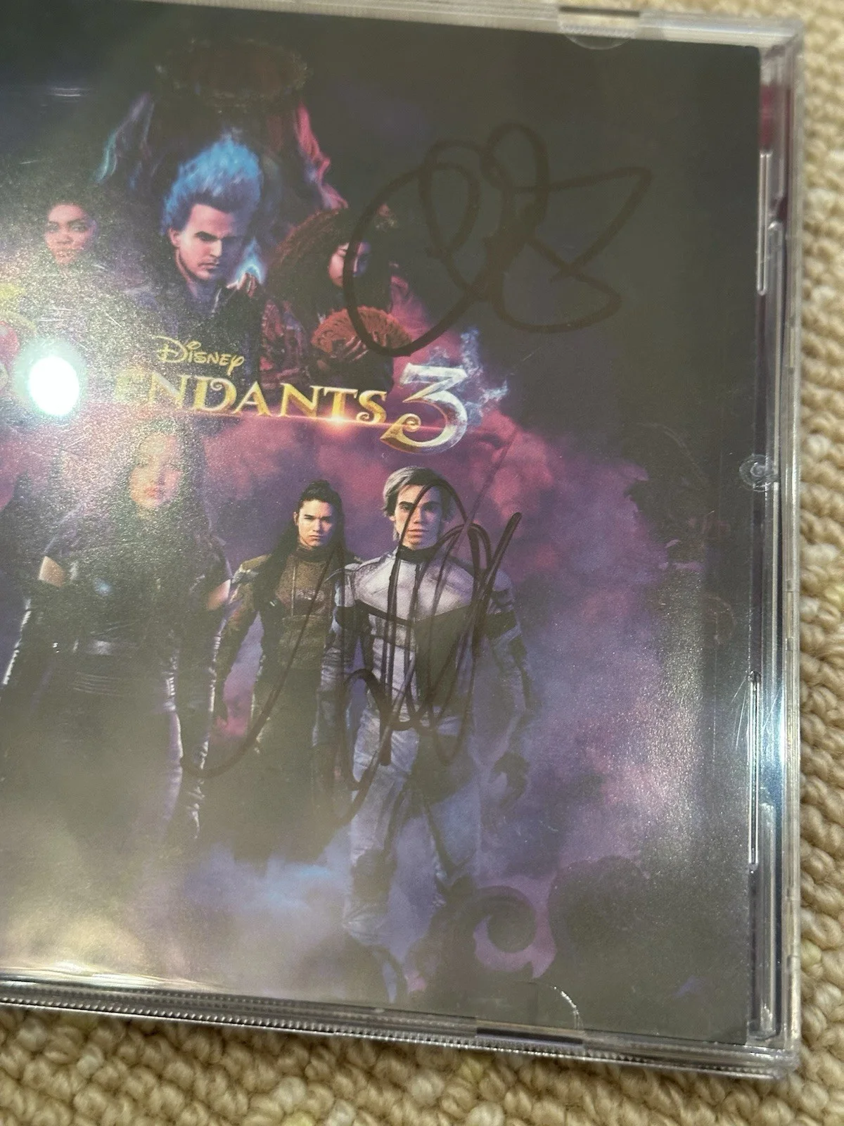 Disney Descendants 3 Signed CD Thomas Doherty Cheyenne Jackson, image 2