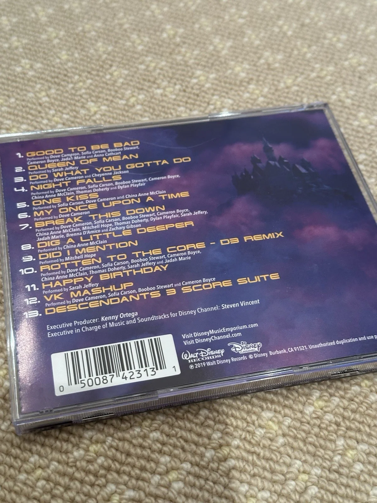 Disney Descendants 3 Signed CD Thomas Doherty Cheyenne Jackson, image 3