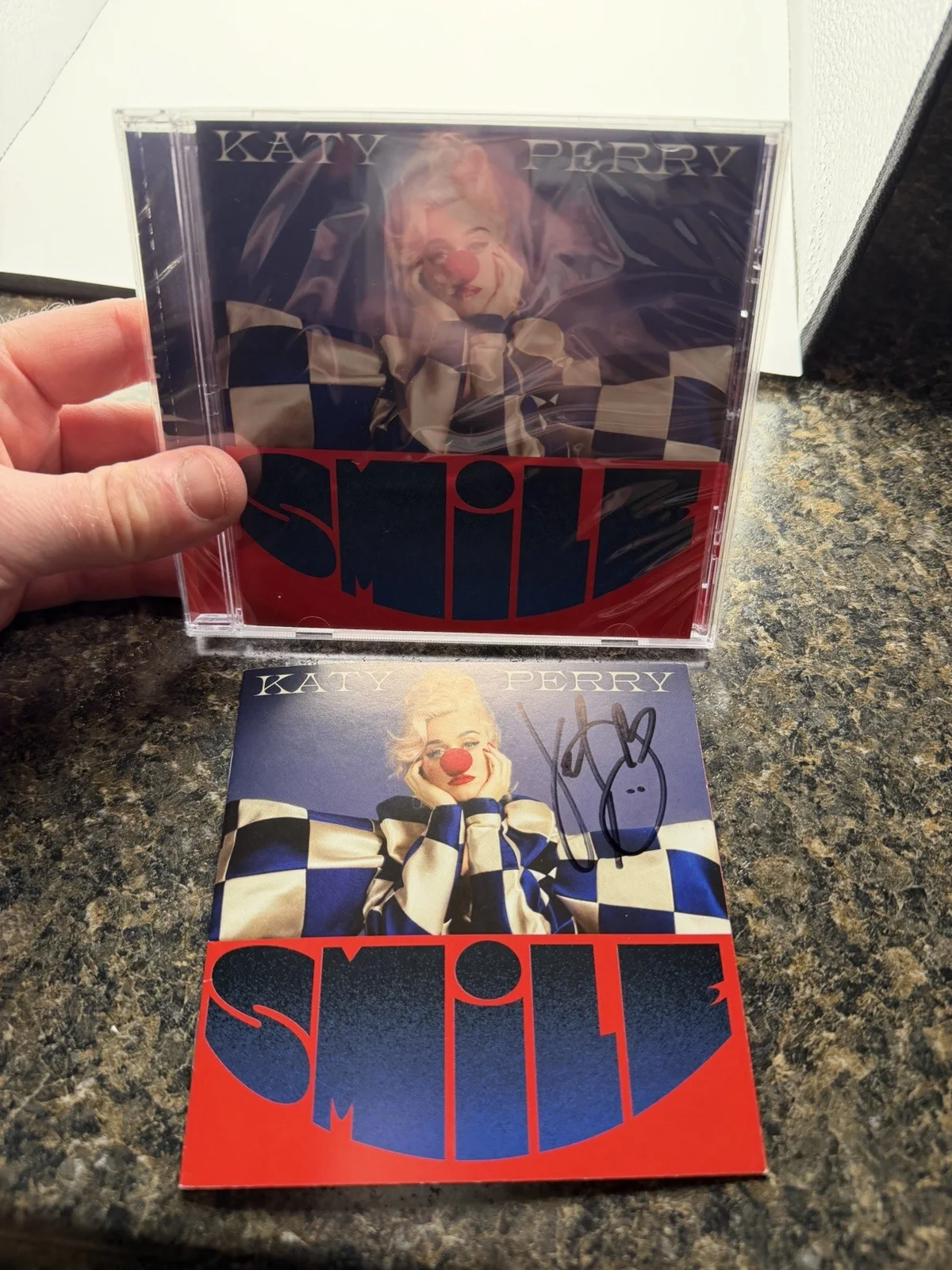 Katy Perry Signed Smile CD Booklet PSA Certified Autograph Plus Sealed Smile CD, image 5